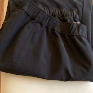 Chico’s Zenergy Crop Pants Black Chico’s SZ 2